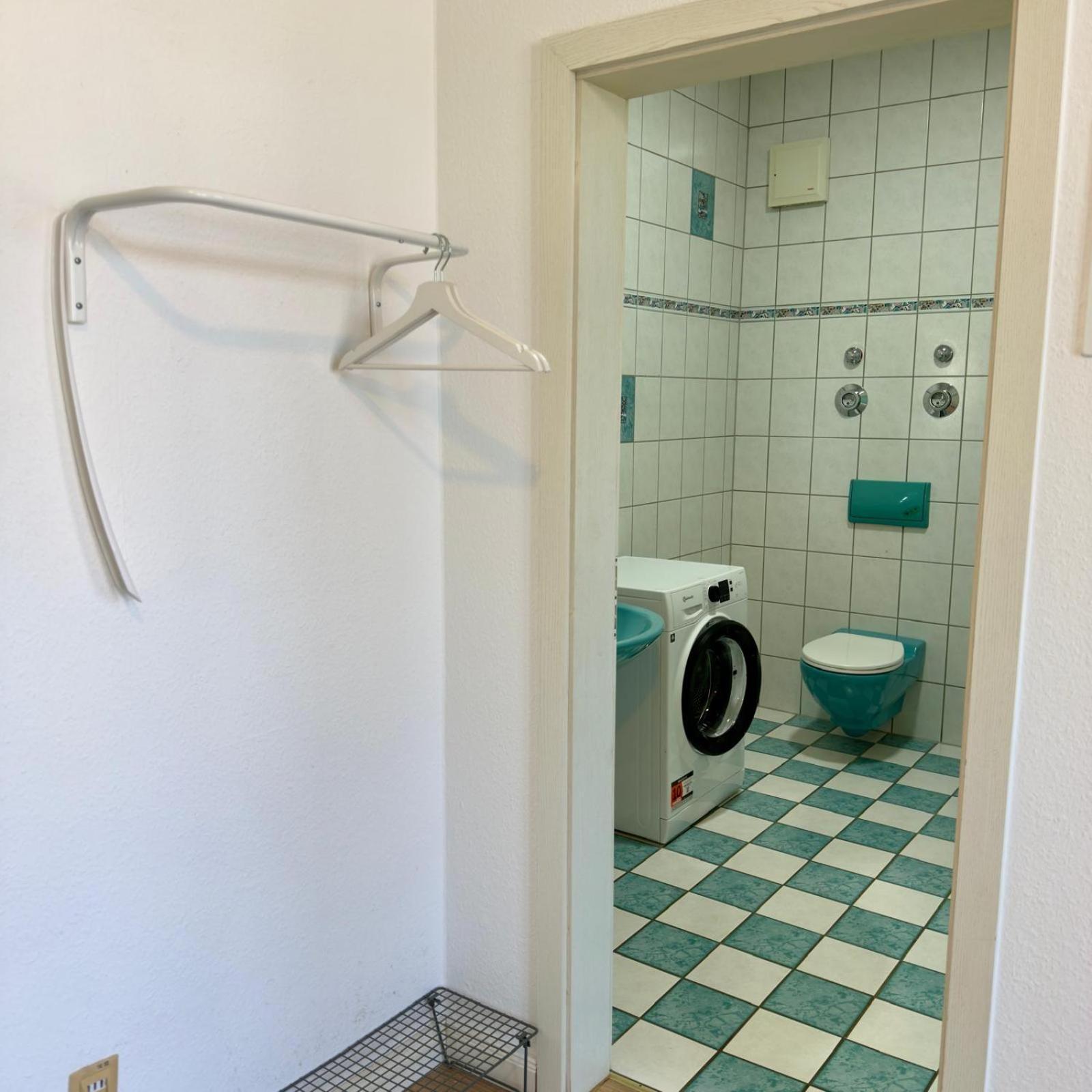 Apartment Raha - Charmantes Studio-apartment - Hbf - Gratis Parkplatz Erfurt